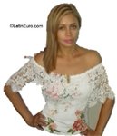 young Ecuador girl Gloria from Quito EC612