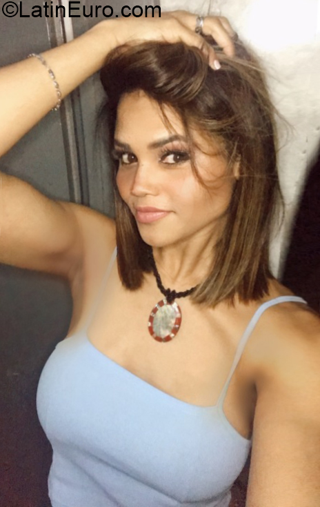 Date this funny Argentina girl Maryeling from Buenos Aires AR581