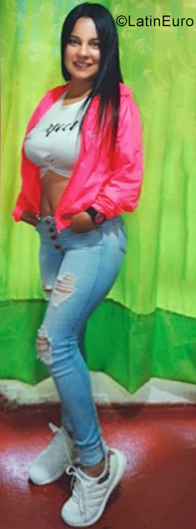 Date this charming Colombia girl Stefania from Manizales CO28663