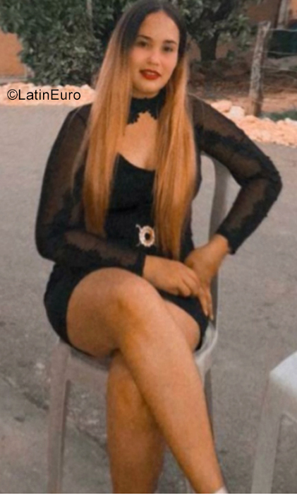 Date this fun Dominican Republic girl Odalis from Santo Domingo DO38860