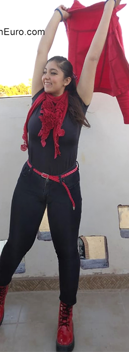 Date this attractive Mexico girl Yadira from Jerez MX2118