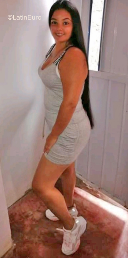 Date this charming Colombia girl Belkis from Barranquilla CO28941