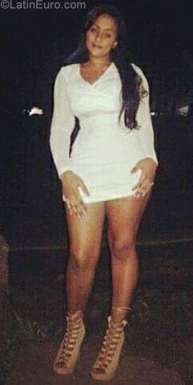 Date this young Panama girl Thay from Panama PA1304