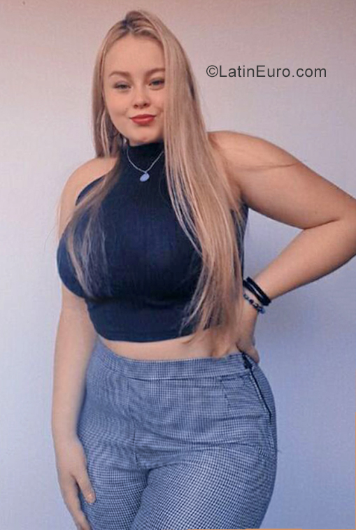 Date this stunning Costa Rica girl Jimena from San Jose CR468