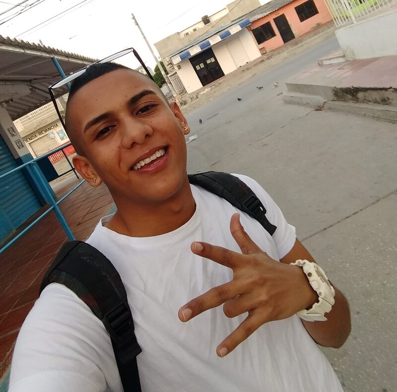 Date this tall Colombia man Sebastian from Barranquilla CO29109