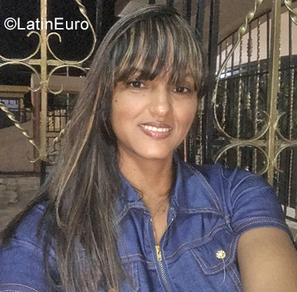 Date this tall Dominican Republic girl Alexa from La Vega DO39156