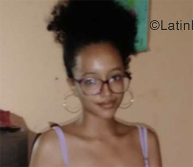 Date this beautiful Colombia girl Brirtny from Caucasia CO29149