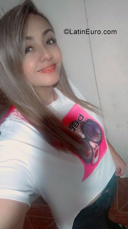 Date this happy Colombia girl Paula from Manizales CO29174