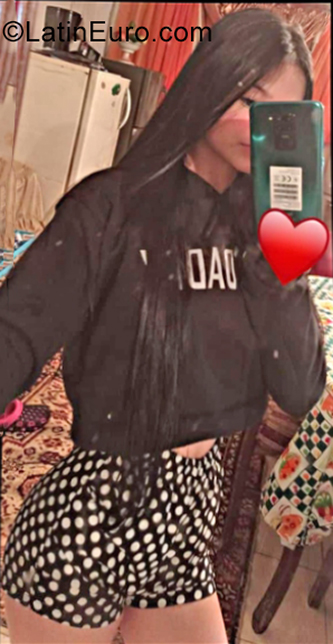 Date this sensual Venezuela girl Jenifer from Bolivar VE3671