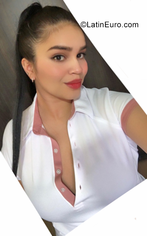 Date this sultry Colombia girl Angie from Bogota CO29273