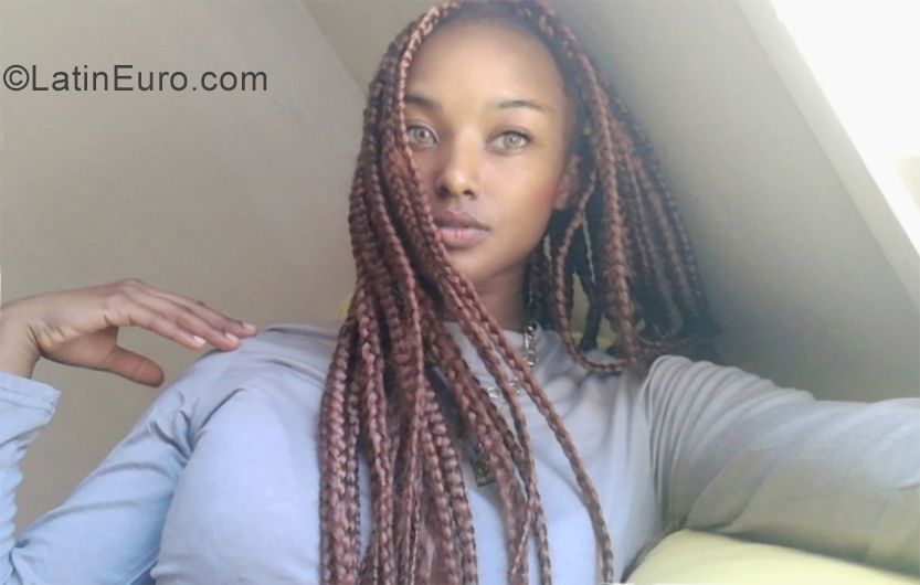 Date this exotic Costa Rica girl April from Alajuela CR445