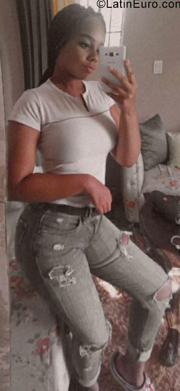 Date this sultry Dominican Republic girl Francisca from Santo Domingo DO39410