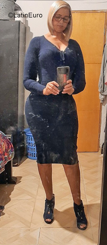 Date this attractive Colombia girl Mariaclara from Barranquilla CO29573