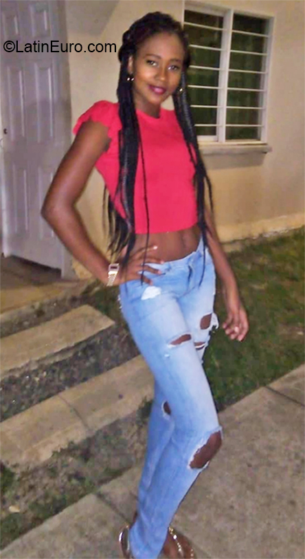 Date this voluptuous Colombia girl Fergie from Jamundi CO29821