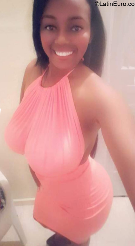 Date this pretty Dominican Republic girl Elisa from Higuey DO40271