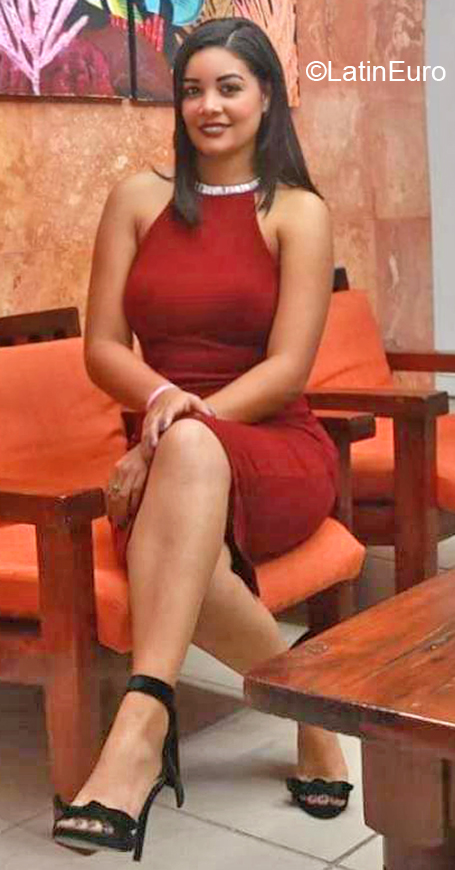 Date this happy Panama girl Lineth from Panama City PA1306