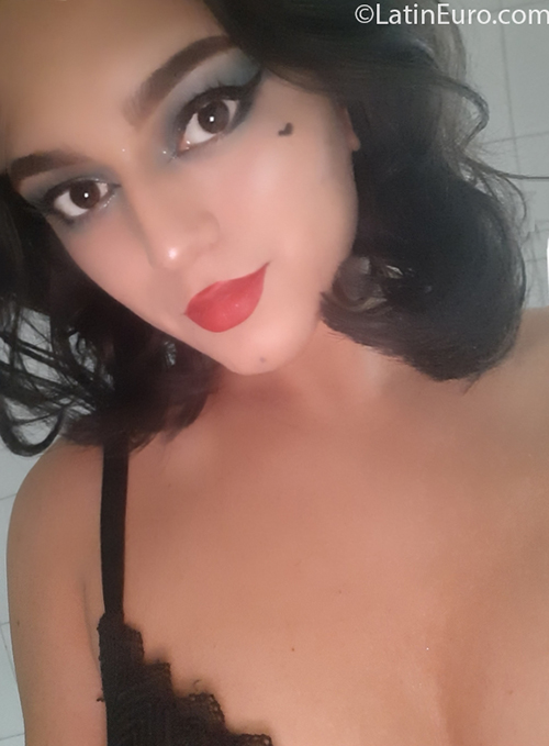 Date this tall Mexico girl Debora from Puebla MX2333