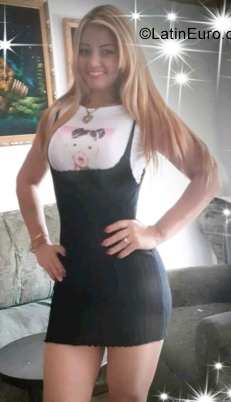 Date this gorgeous Venezuela girl Gerdriana from Caracas VE3869