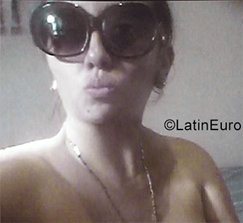 Date this sultry Venezuela girl Carol from Maracaibo VE3871