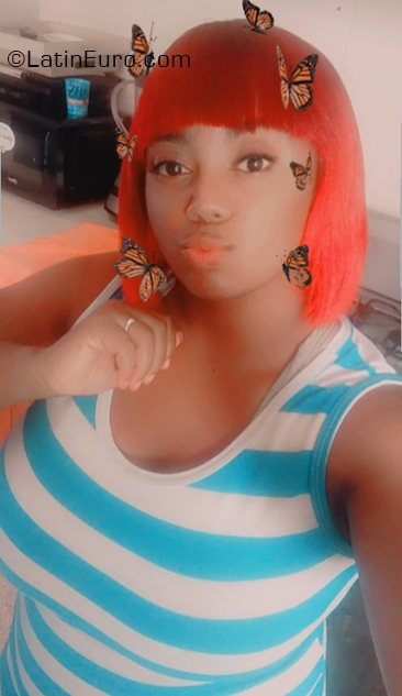 Date this tall Dominican Republic girl Maria from La Vega DO39658