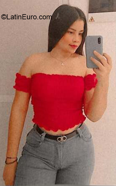 Date this delightful Colombia girl Yoskarlis from Barranquilla CO29960