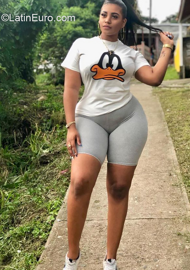 Date this delightful Dominican Republic girl Milfa from La Romana DO39708