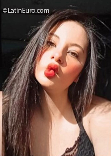 Date this sultry Colombia girl Karol Guzmn from Bogota CO30108