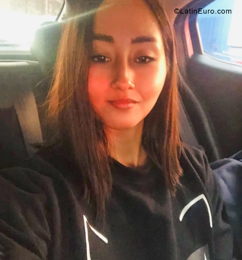 Date this happy Peru girl Jazmn from Lima PE1859