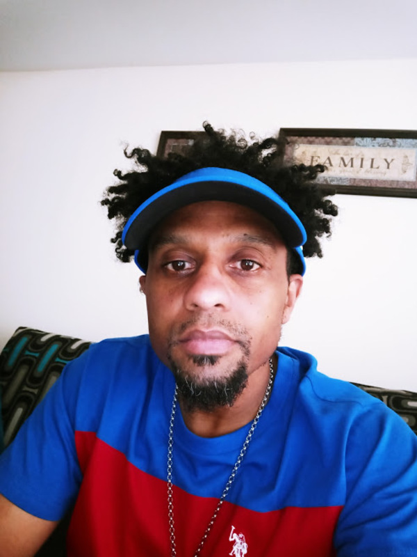 Date this funny United States man Chinu from Hampton US21292