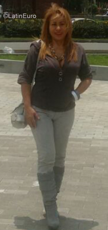 Date this good-looking Colombia girl Emita from Medellin CO30784