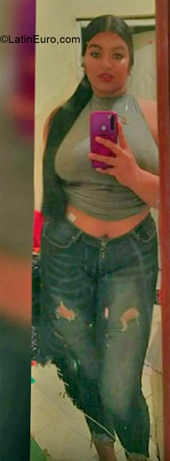 Date this good-looking Dominican Republic girl Eliza from Santo Domingo DO39860