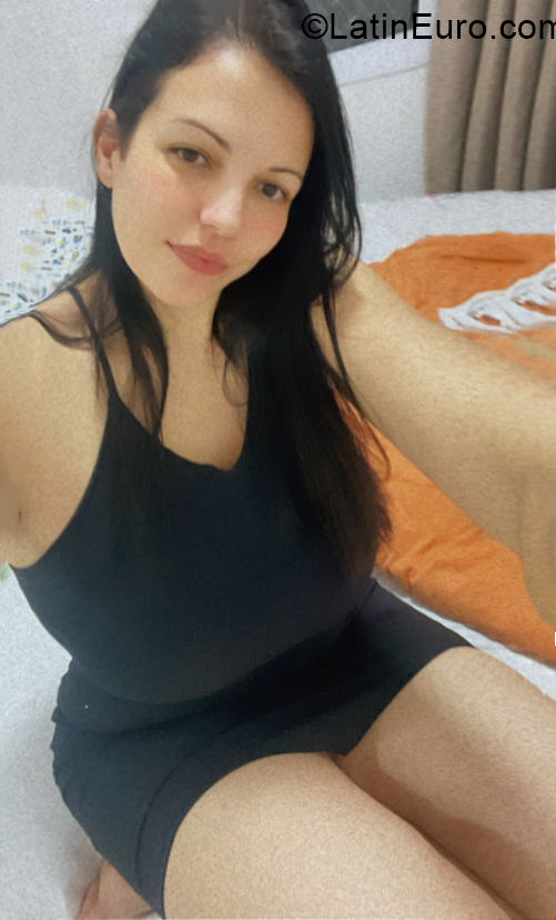 Date this cute Brazil girl Mia from Sao Paulo BR11389