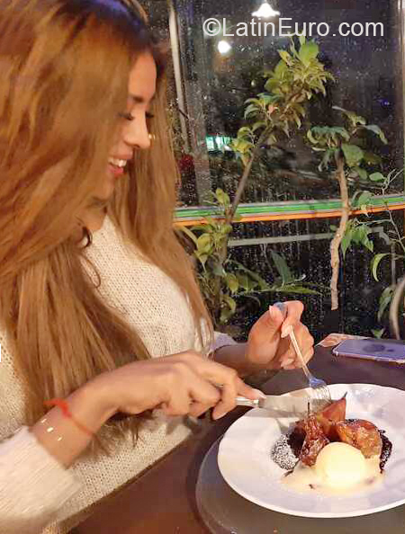 Date this sensual Italy girl Adriana from Milan IT348