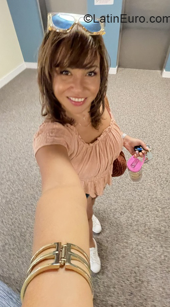 Date this hard body United States girl Stepone from Boston US21334