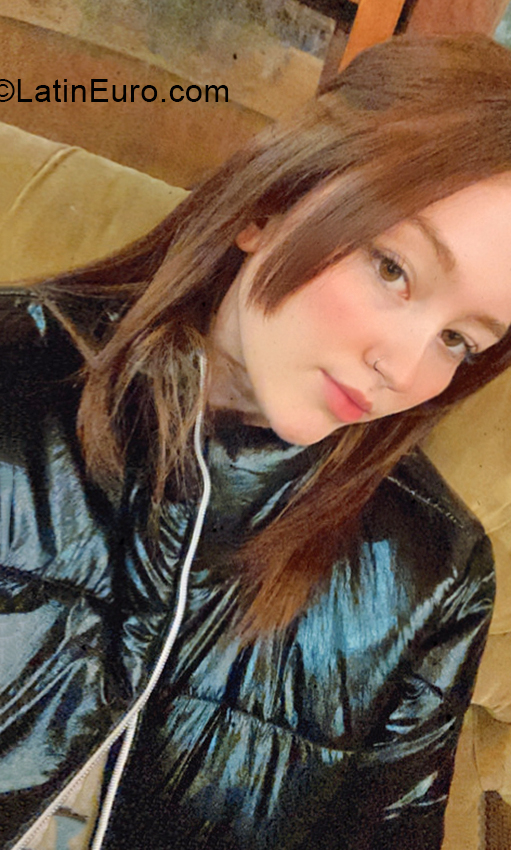 Date this happy Chile girl Patricia Ortiz from Santiago CL277