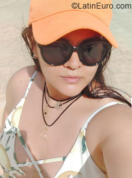 Date this good-looking Venezuela girl Ivana from Maracay VE3991