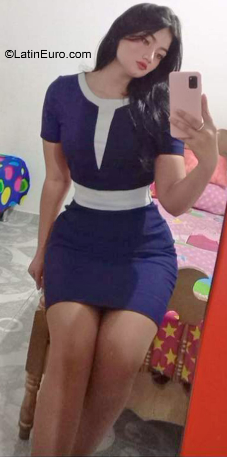 Date this good-looking Colombia girl Thalia from Cucuta CO30515