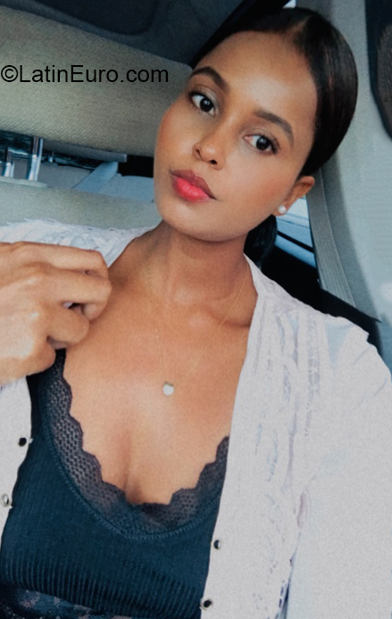 Date this hot Dominican Republic girl Loren from Santo Domingo DO39994