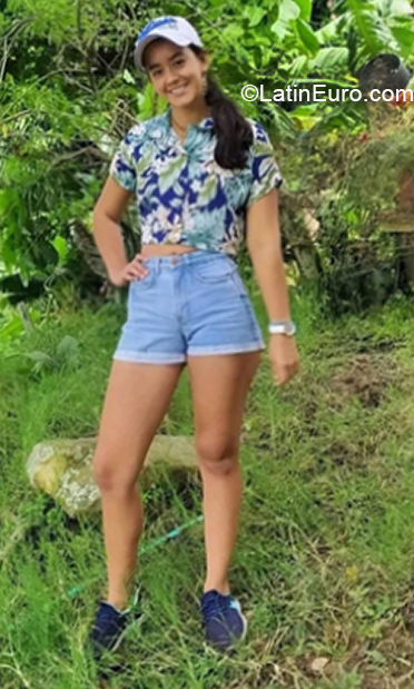 Date this georgeous Colombia girl SOL from Bogota CO30539