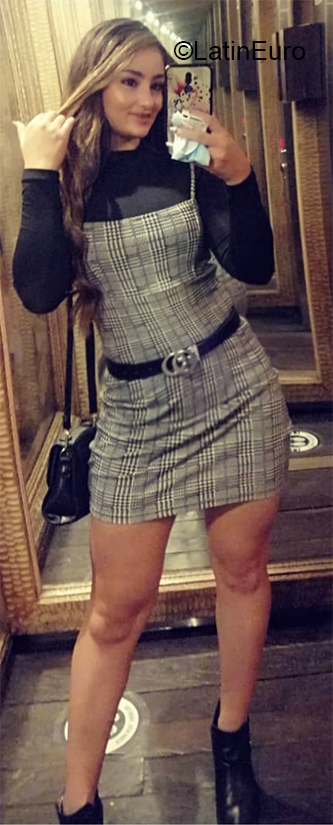 Date this athletic Colombia girl Sofia from Medellin CO30567