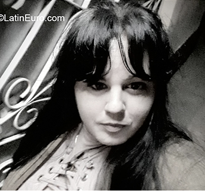 Date this cute Cuba girl Yuleimy from Cardenas CU784