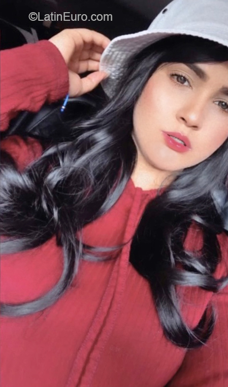 Date this sensual Dominican Republic girl Frannelly from Santo Domingo DO40091