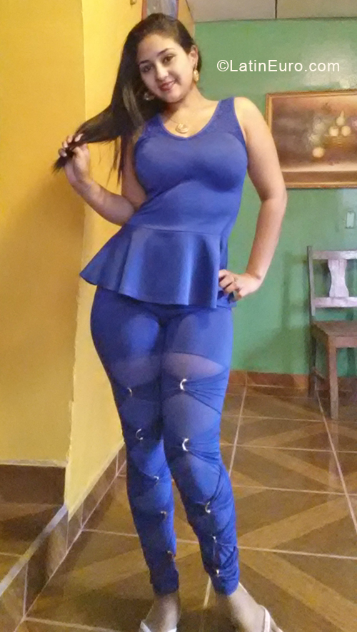 Date this funny Dominican Republic girl Karen from Olanchito DO40108