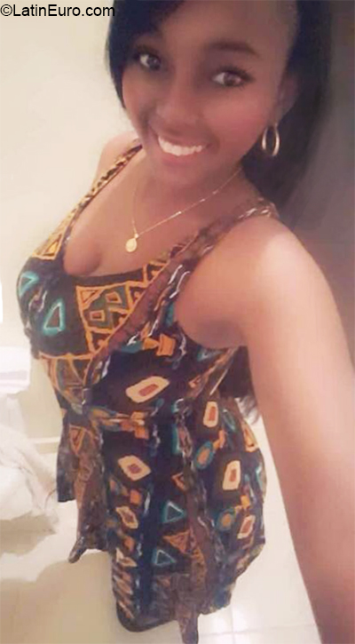 Date this good-looking Dominican Republic girl Maria from Higuey DO40115