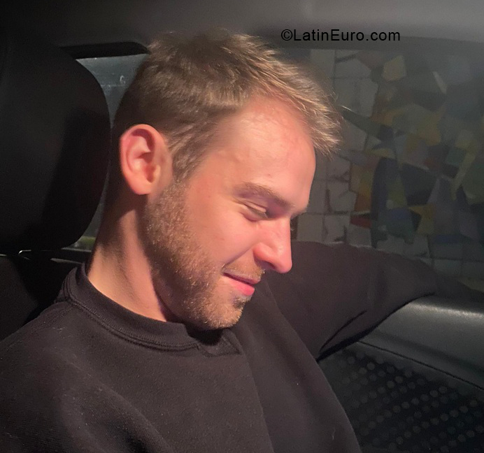 Date this cute Belgium man Bnd from Liège BE140