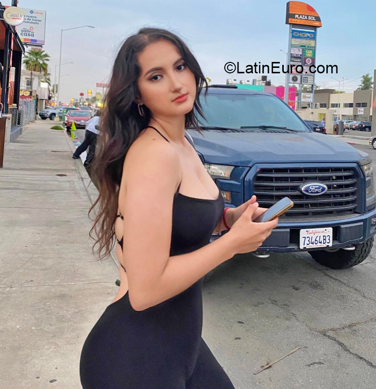 Date this exotic Mexico girl Rebeca from Mexicali MX2474