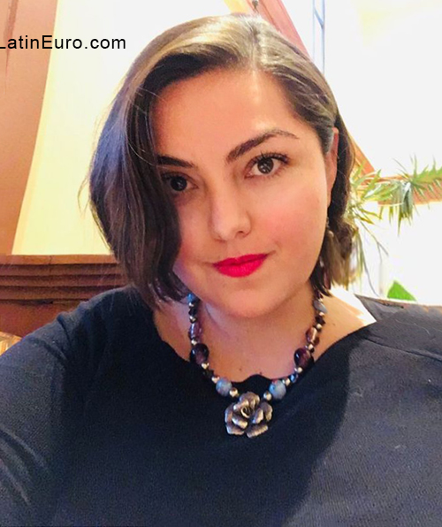 Date this gorgeous Mexico girl Perla from Ciudad De México MX2488