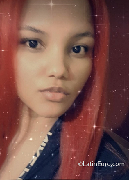 Date this attractive Spain girl Isabela from Marbella ES656