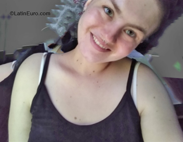 Date this delightful Brazil girl Lyla from Santa Catarina BR11471