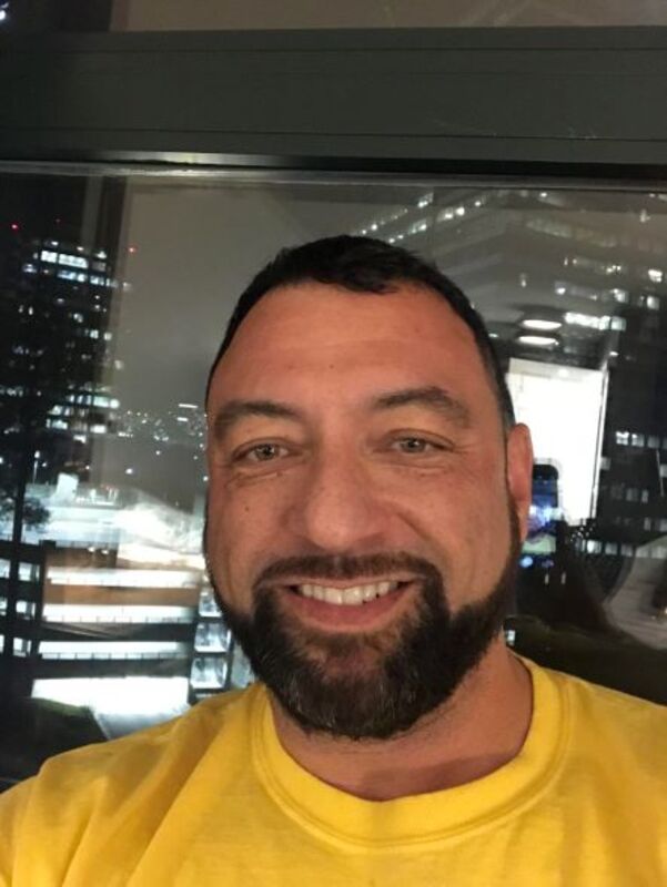 Date this nice looking United States man Wayne from Lafayette US21449